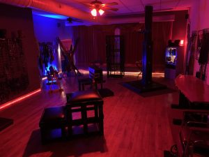 THE CHICAGO DOMINATION STUDIO of Mistress Simone
